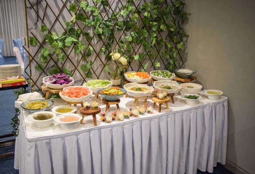 هتل Saraya Corniche