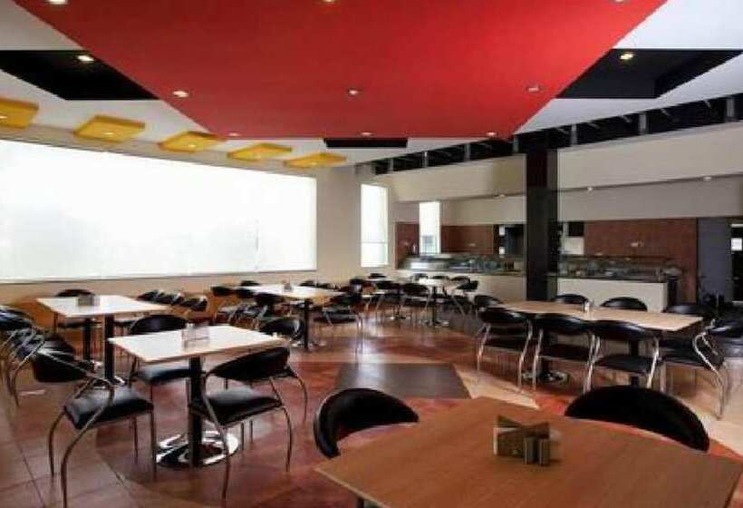 ホテル Shri Radha Brij Vasundhara Resort & Spa