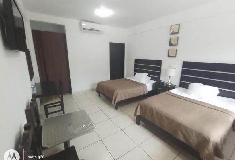 Отель & Suites Mo Sak