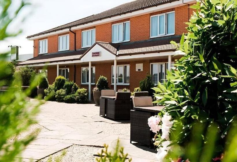 Отель Supreme Inns Boston