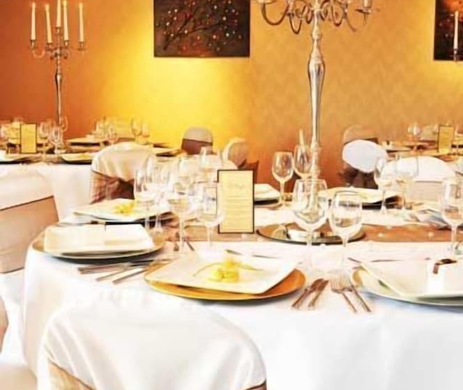 ホテル Supreme Inns Boston