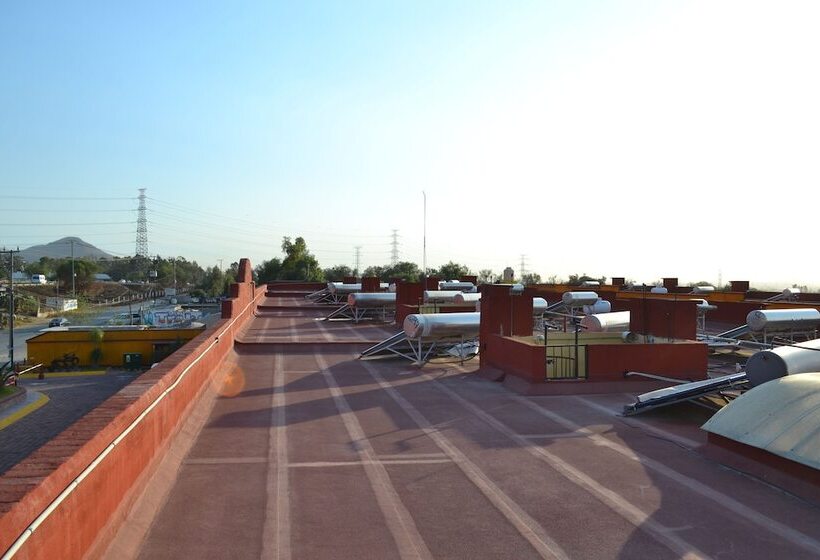 ホテル Teotihuacan