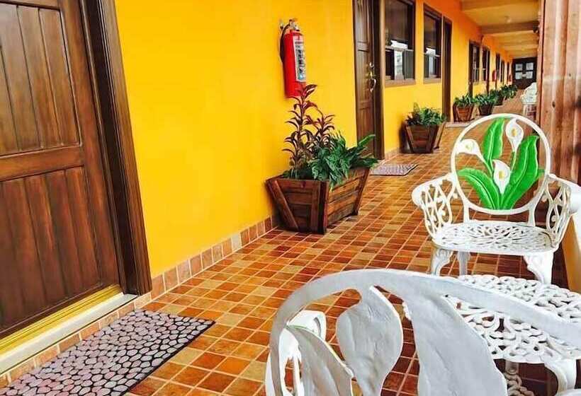 ホテル Teotihuacan