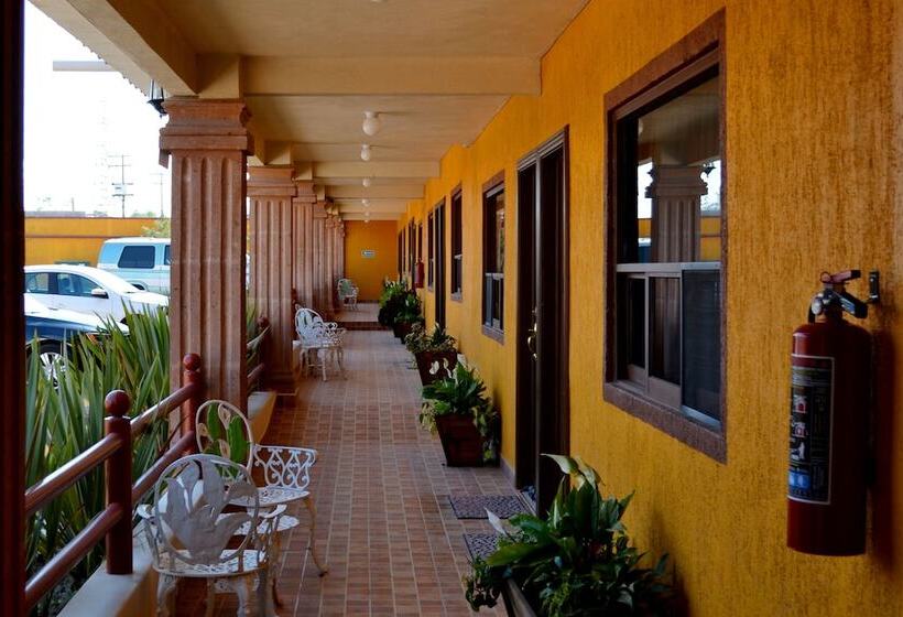 ホテル Teotihuacan