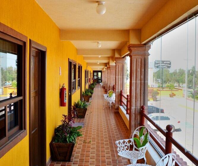 ホテル Teotihuacan