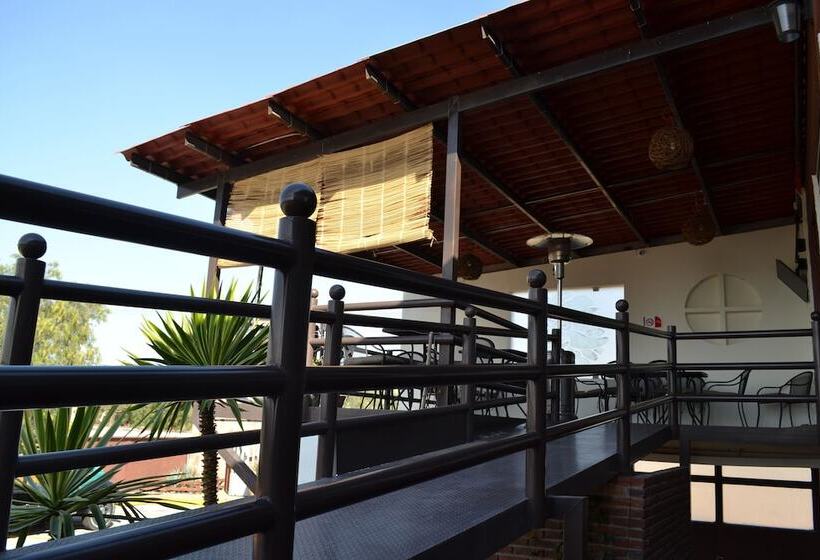 ホテル Teotihuacan