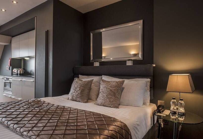 هتل The Chambers   Park Place   Apartments
