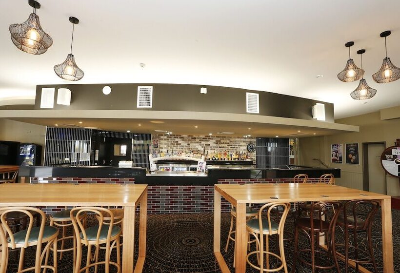 בית מלון כפרי The Lakes