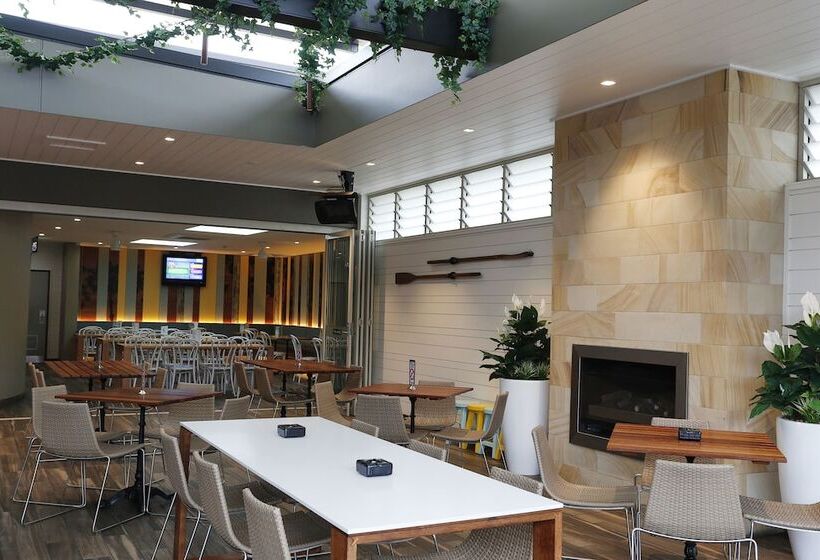 בית מלון כפרי The Lakes