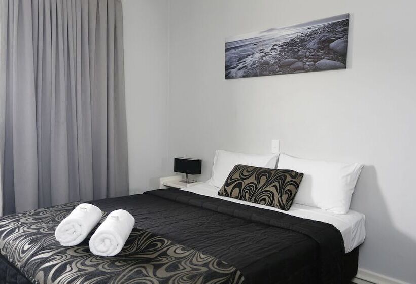 בית מלון כפרי The Lakes