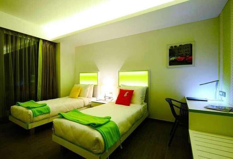 هتل The Lime Boutique Suites
