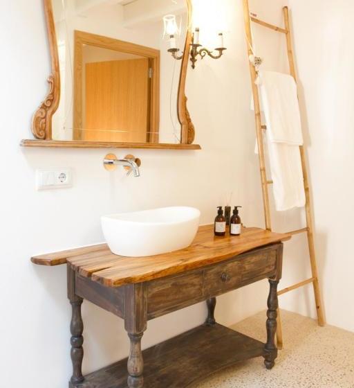 Home Hotel The Pink Pepper Tree