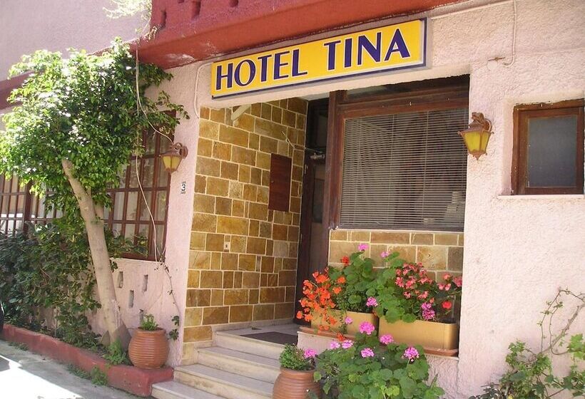 호텔 Tina