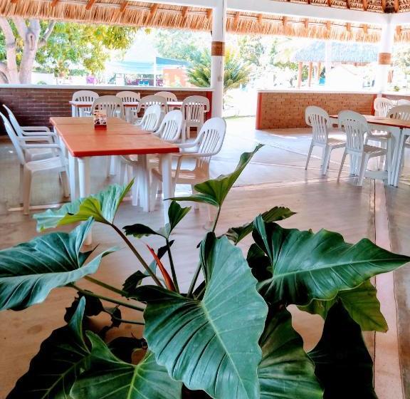 ホテル Y Club Campestre Altos Paraiso