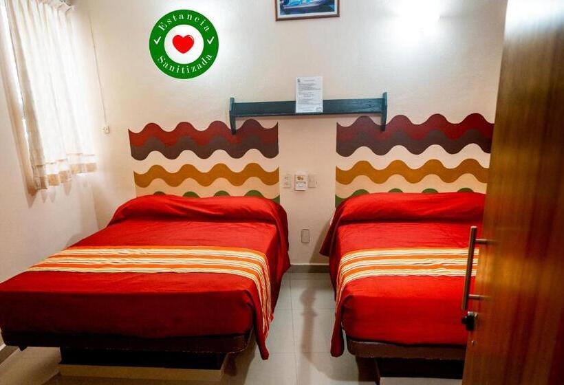 ホテル Zihua Express