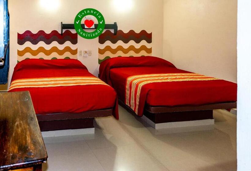 ホテル Zihua Express