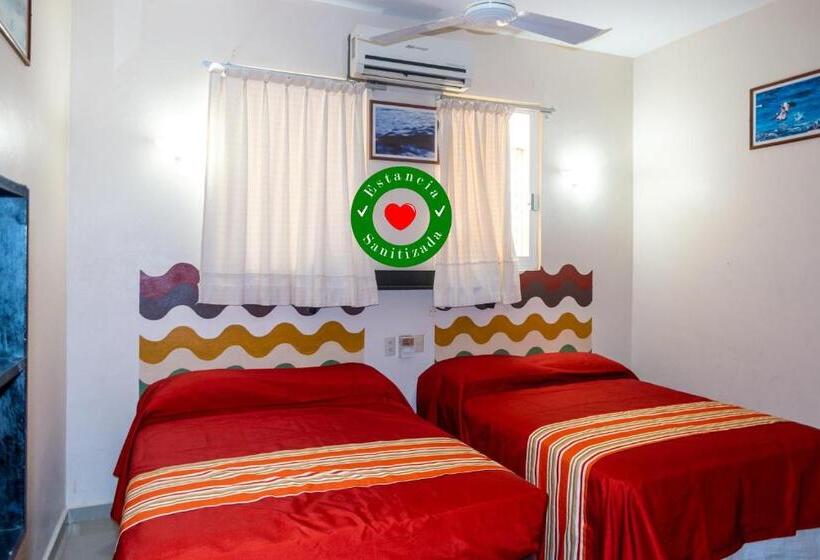 ホテル Zihua Express