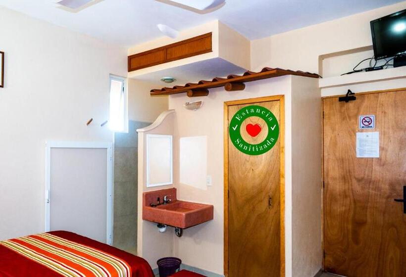 ホテル Zihua Express