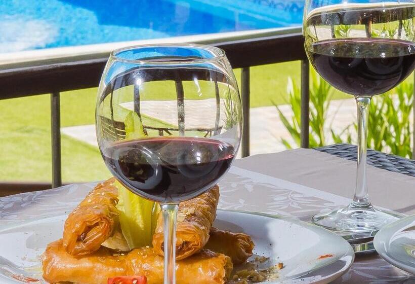 Ilaeira Mountain Resort