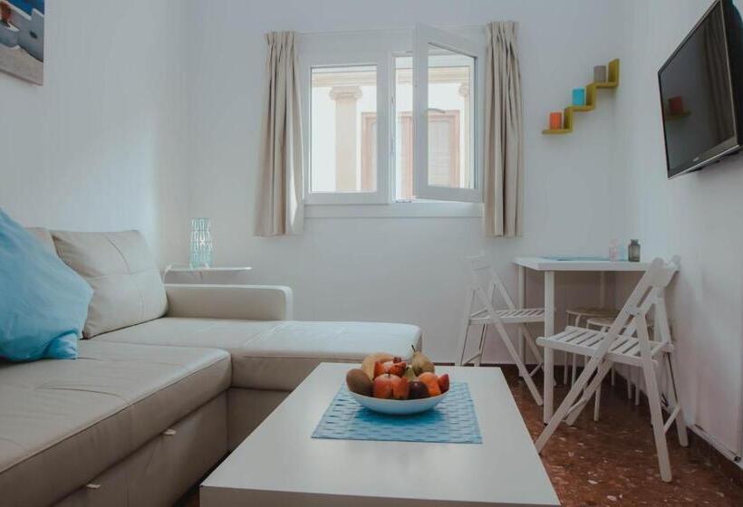 Marqués de Guadiaro 1 Apartamentos