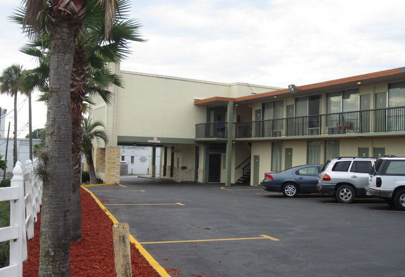 فندق على الطريق Budget Inn