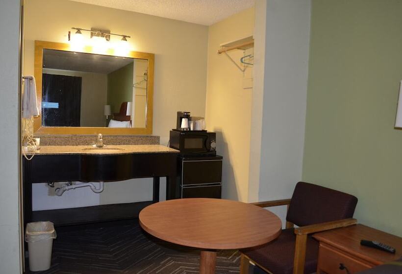 فندق على الطريق Budget Inn Williamsville