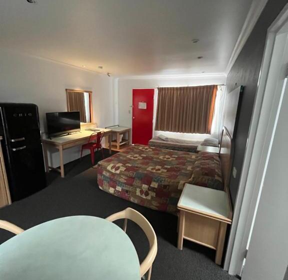 汽车旅馆  Chelsea Motor Inn