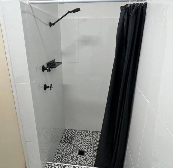 汽车旅馆  Chelsea Motor Inn