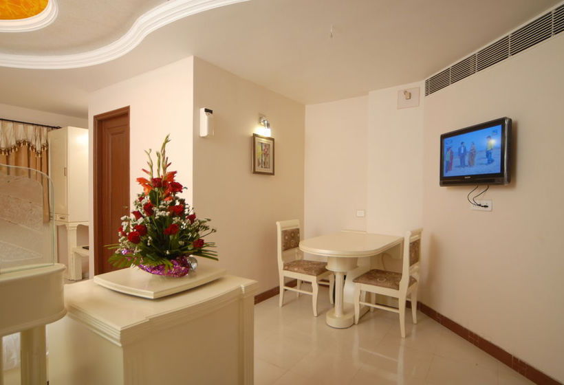 Мотель Epsilon The