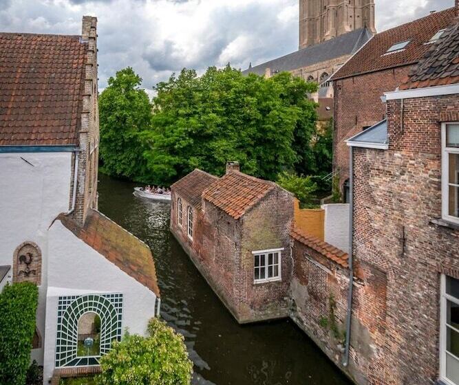 펜션 Canalside House   Luxury Guesthouse