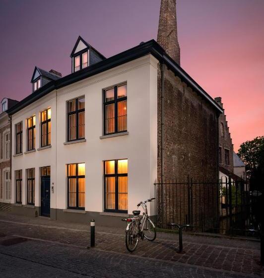 펜션 Canalside House   Luxury Guesthouse