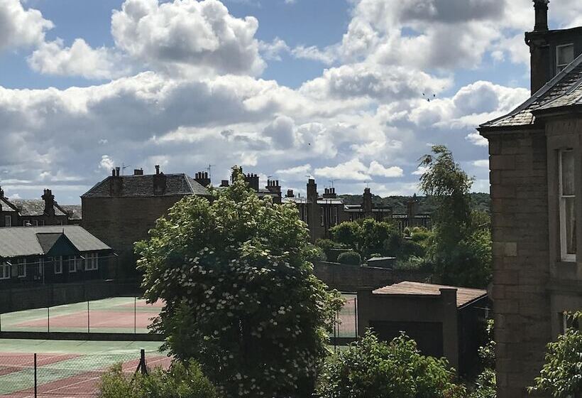 Пансион Dorstan House