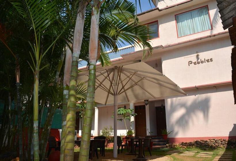 Pensão Pebbles Guesthouse