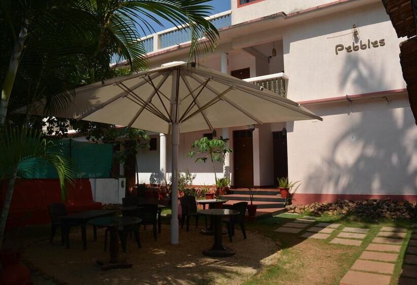 Pensão Pebbles Guesthouse