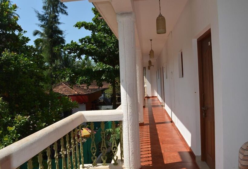 Pensão Pebbles Guesthouse