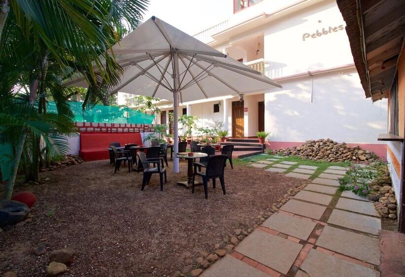 Pensão Pebbles Guesthouse