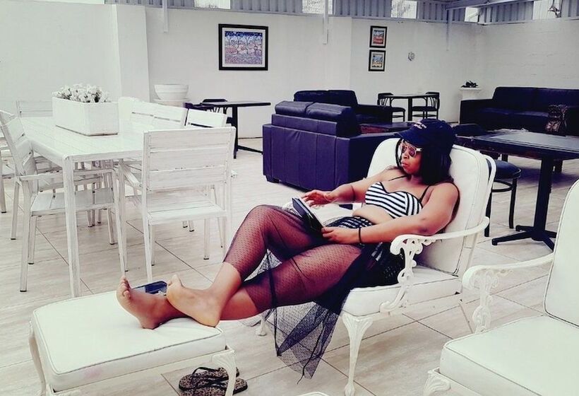 بنسيون Tariman Inn