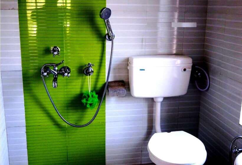 ペンション Tih Rahela Guest House & Home Stay