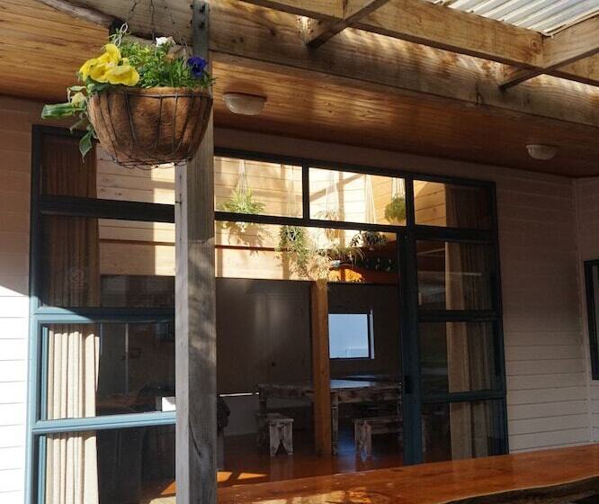 旅馆 Peppertree Lodge & Backpackers