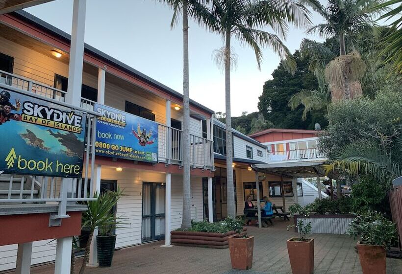 旅馆 Peppertree Lodge & Backpackers