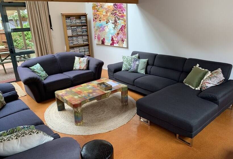 旅馆 Peppertree Lodge & Backpackers