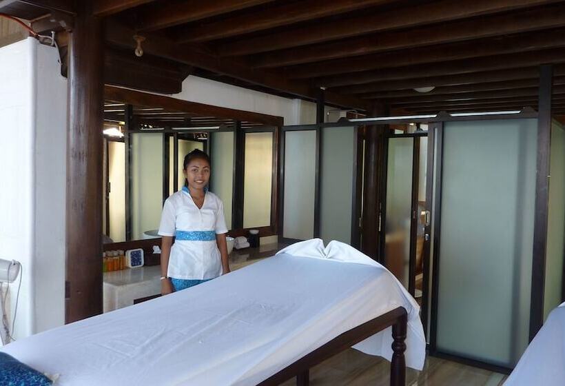 منتجع Amed Cafe & Hotel Kebun Wayan