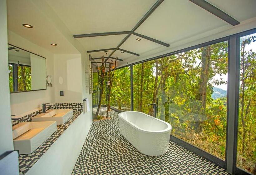 リゾートホテル Dantica Cloud Forest Lodge