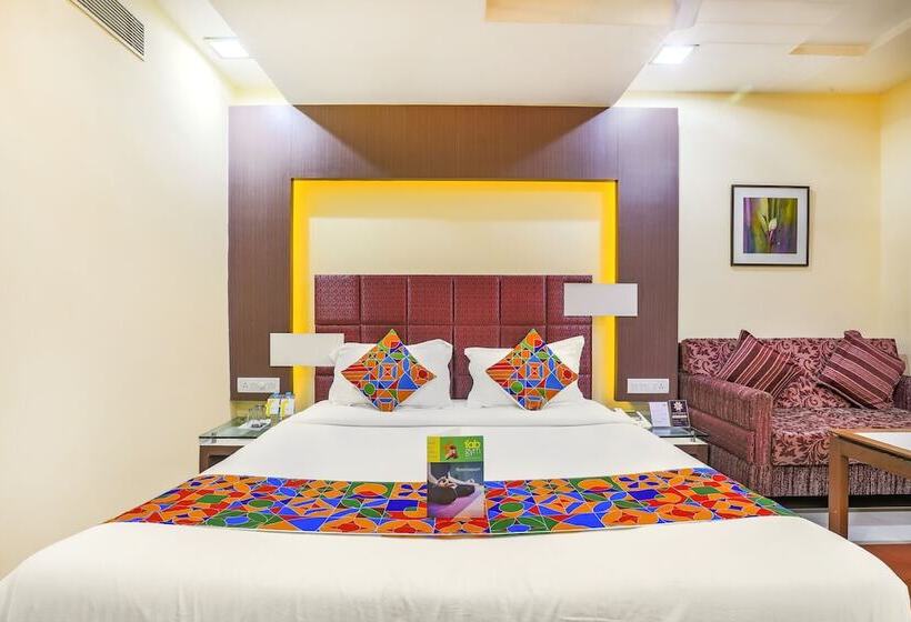 리조트 Fabhotel Amrit Residency