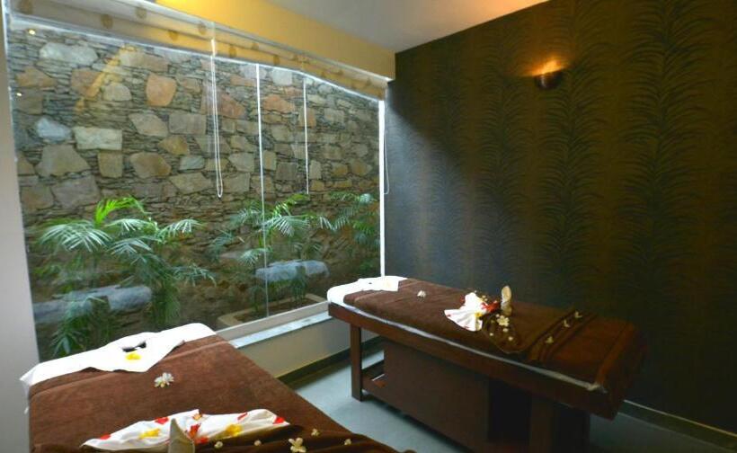 Tatsaraasa Resort & Spa, Udaipur