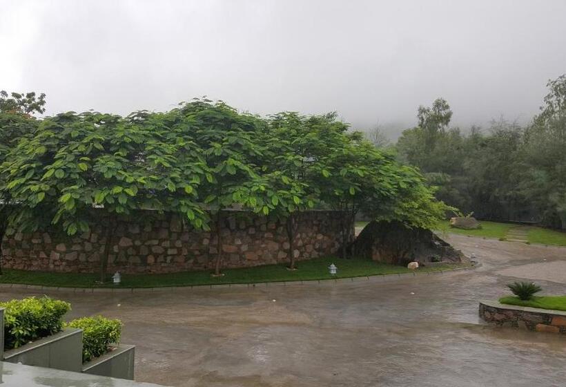 Tatsaraasa Resort & Spa, Udaipur