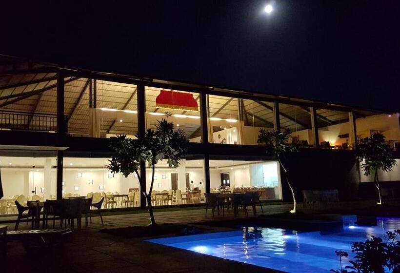 Tatsaraasa Resort & Spa, Udaipur