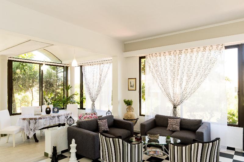 Terinikos Sunny Garden Hotel Junior Suites