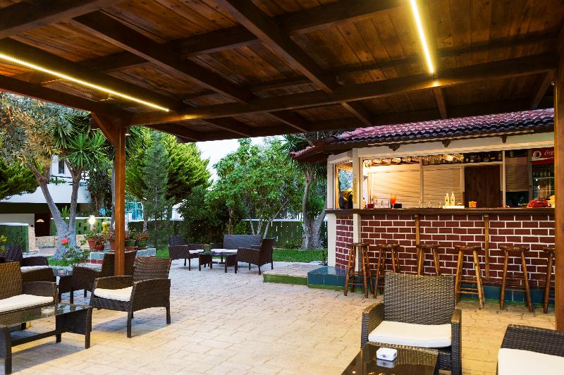 Terinikos Sunny Garden Hotel Junior Suites