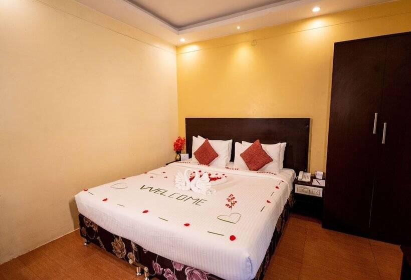 استراحتگاه Tgi Star Holidays Yercaud